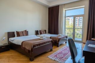 Green City Hotel - 3