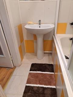 Nakvynė ir poilsis Zarasų mieste visai šeimai - 1