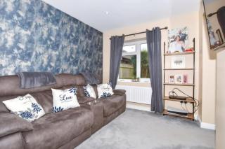 Modern house with lovely garden - 3