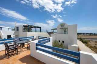 Irene's Sunshine Studio - Perivolos - 6