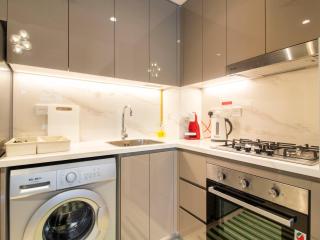 Spacious 2BR with Big Balcony In Meydan - Dubai - 5