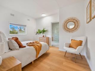 Fairways 18 - cottage in the centre of town - Batemans Bay - 1