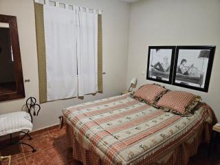 Casa grande en planta baja con jardín - Serranillos Playa - 5