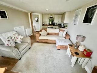 Rural Cottage-Full Kitchen-Pets Ok-Paddock - Shrewsbury - 2