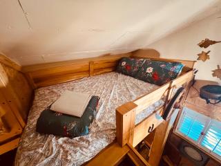 Tiny House, WIFI,Hot tub,Secluded - Cosby - 6