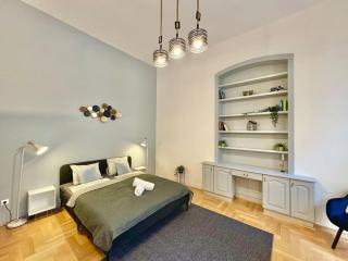 Classic Andrassy - Budapest - 0