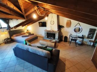 Private Attic with mini heated pool near airport - Pikérmion - 1