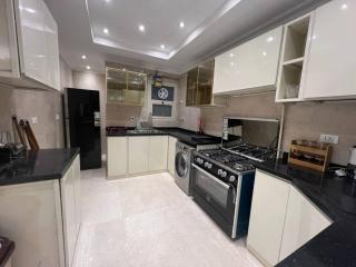 EG-CN-62 Three BR Nial View - Cairo - 2