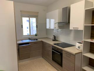 Amazing Double Room In Sliema - Sliema - 3