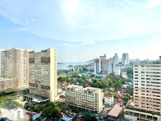 View of Whole Georgetown Sea&City View 3BR-12pax - Jelutong - 8