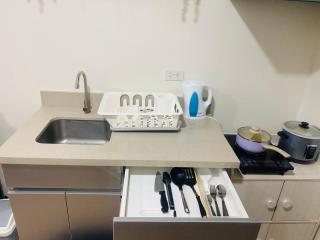 Fully Furnished Studio Unit at The Median with Fast Internet Connection and Netflix - Città di Cebu - 1