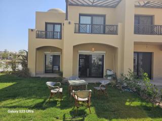 Makadi home lake view & garden - 1