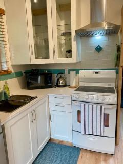 Little Cabin in Middlepoint - 2