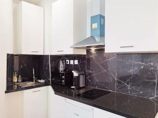 New decored Apt with elevator 50m to Lafayette N9-58 - 3