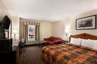 Econo Lodge Woodbridge - Iselin - 9
