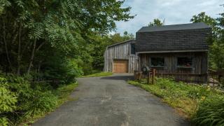 Cosy Lake Paradise 4-Bed Retreat Pet Friendly - 4