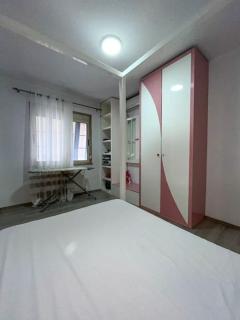 Stylish City-Center Apartment - Tirana - 8