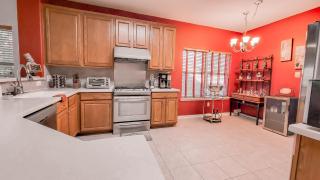 Springwood Executive Home near Exxon Campus - Spring - 1