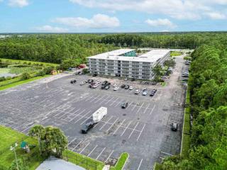 Relaxing 1BR Pirate themed Condo in Orlando Next to Disney with Pool view - Kissimmee - 7