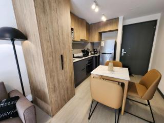 HOM I WiFi, AA, Gym, Lavanderia, Metro Parque Almagro - 9