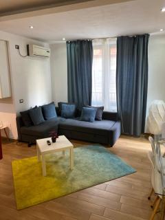 Royal Suite Unirii-2 BDR Apartment - Bucharest - 0