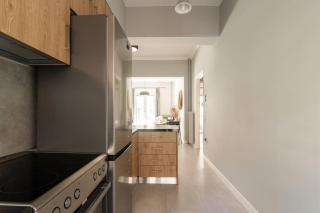 New 2 Bdr condo in Athens-4 mins walk to metro - 9