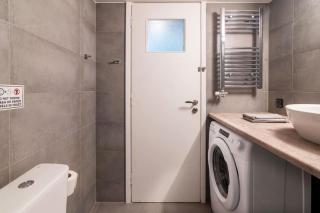 New 2 Bdr condo in Athens-4 mins walk to metro - Atene - 2