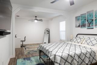 Family Oasis 10 minutes from Fiesta Texas - San Antonio - 2