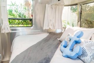 Off Grid RV Bermuda - Hill View - 5