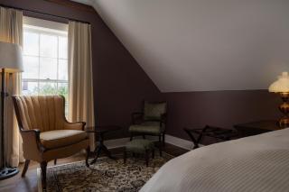 The NuWray Hotel & Carriage House - Burnsville - 5