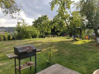 Hillside view house with garden, private parking, quiet location - 12 min to Old town anytime, Long stays welcome - Vilnius - 1