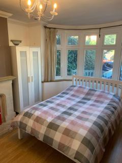 High Wycombe house room - 9