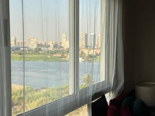 شقة فندقية علي النيل للعائلات بالقاهرة - Cairo - 1