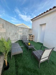 Studio en bas de villa - Arles - 0