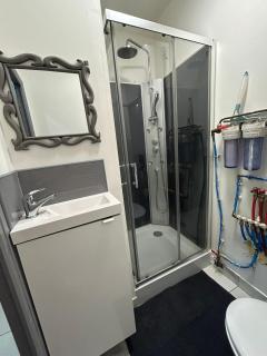 Studio en bas de villa - Arles - 1