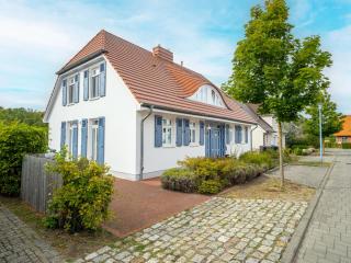 Haus SEEGARTEN - Wustrow - 9