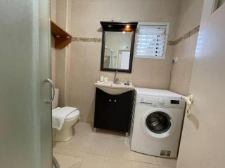 Urban Oasis Apartments l Prime Location Tel Aviv l By Bookiz - Tel Aviv - 8