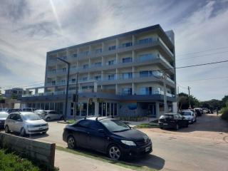 Departamento frente al mar en Quequén con cochera - Puerto Quequén - 5
