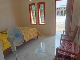 D'Flores Guest House - Labuan Bajo - 2