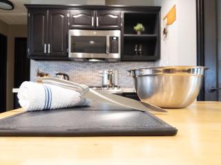 Your Family Home Away from Home - Fair Oaks - 4