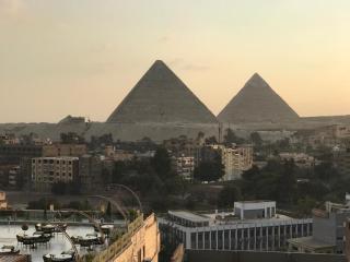 Pyramids view - Il Cairo - 1