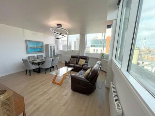 City Centre - Sleeps 4 & Free Parking - Birmingham - 1