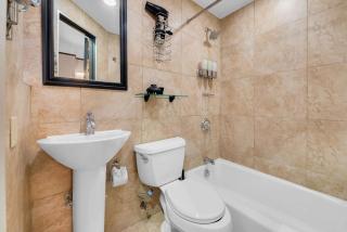 Stunning Apt in The Heart of New York City GYM - 8