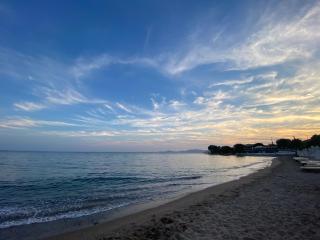 Πέτρινο σπίτι δίπλα στη θάλασσα - Votsalákia - 1