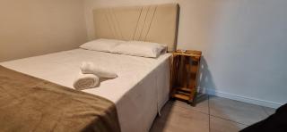 SUITE COM AR e BWC PRIVATIVO POUCOS METROS OKTOBERFEST - Blumenau - 1