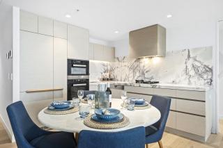 LUXURY Units at the Jewel Residences - Q Stay - 6