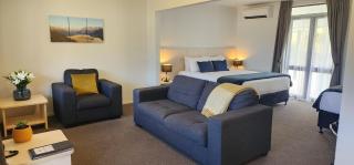 The Bealey Hotel - Arthur's Pass - 1