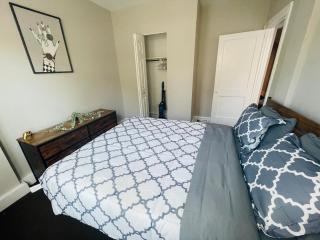 Large, Clean 1br In Great Location Parking Avail - Glenside - 1
