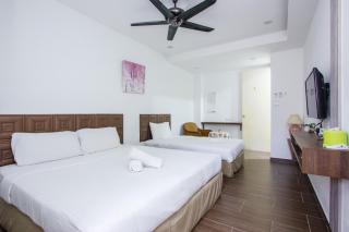 Nautilus Bay Home Inn - George Town - 7