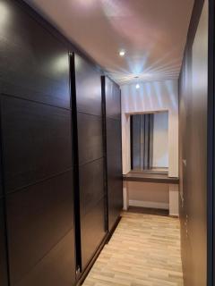Chambre meublée située à côté du Stade Football du Pays de Charleroi - Charleroi - 0